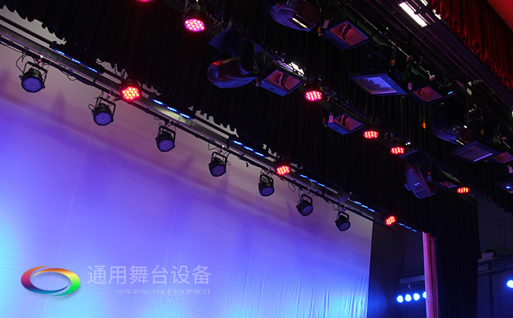 燈光吊桿機(jī)組成（桿體結(jié)構(gòu)、卷揚(yáng)系統(tǒng)和控制系統(tǒng)等）及相關(guān)參數(shù) 