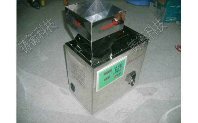 ���b���~���b�C